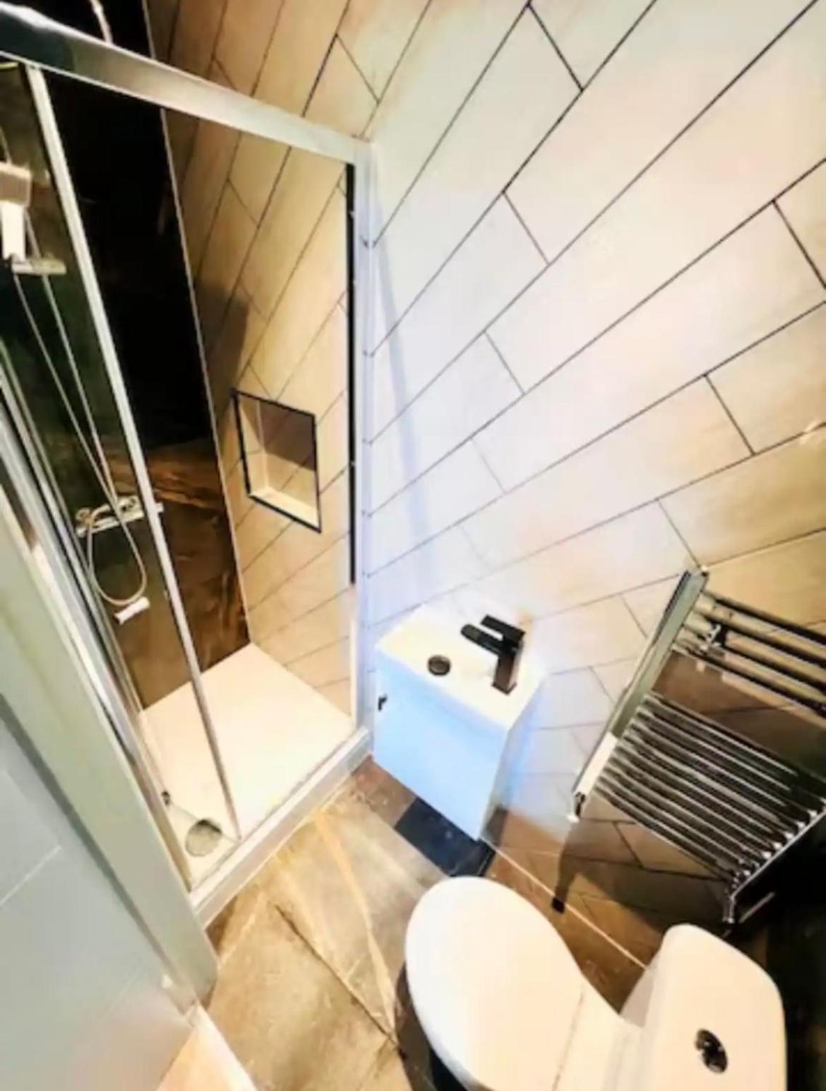 London 43 Ensuite Room Look Like Hotel Top Locations ภายนอก รูปภาพ