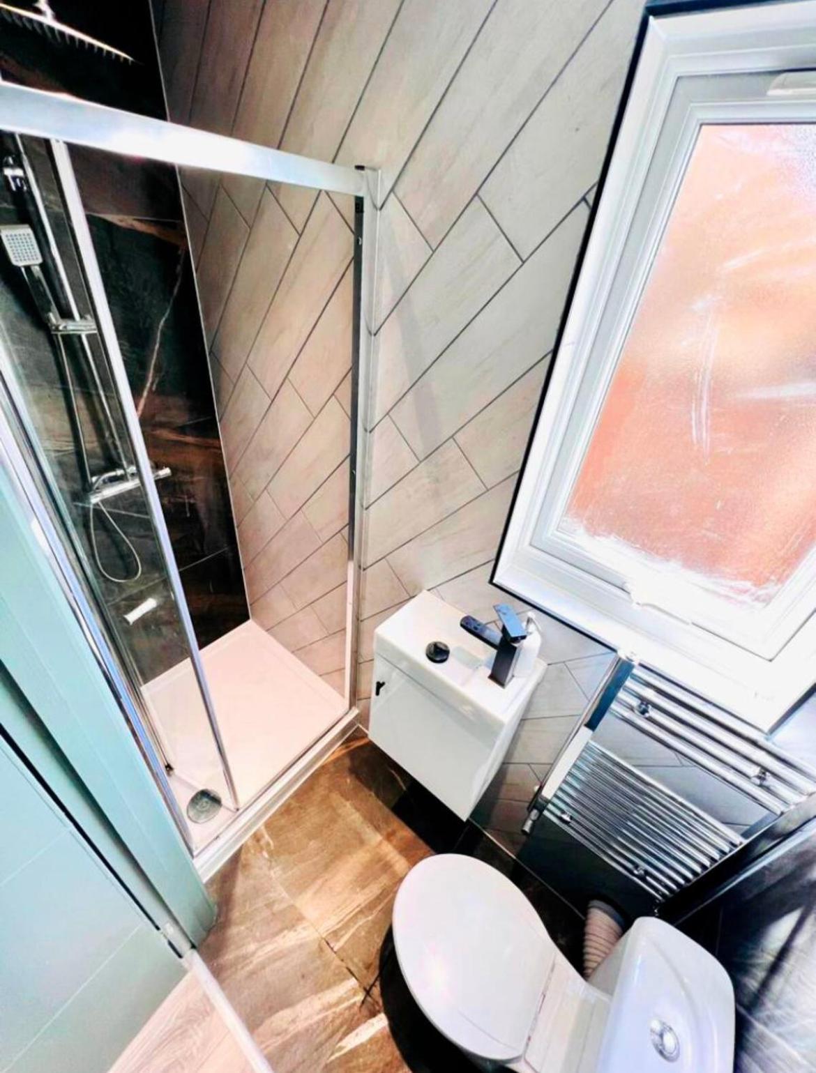 London 43 Ensuite Room Look Like Hotel Top Locations ภายนอก รูปภาพ
