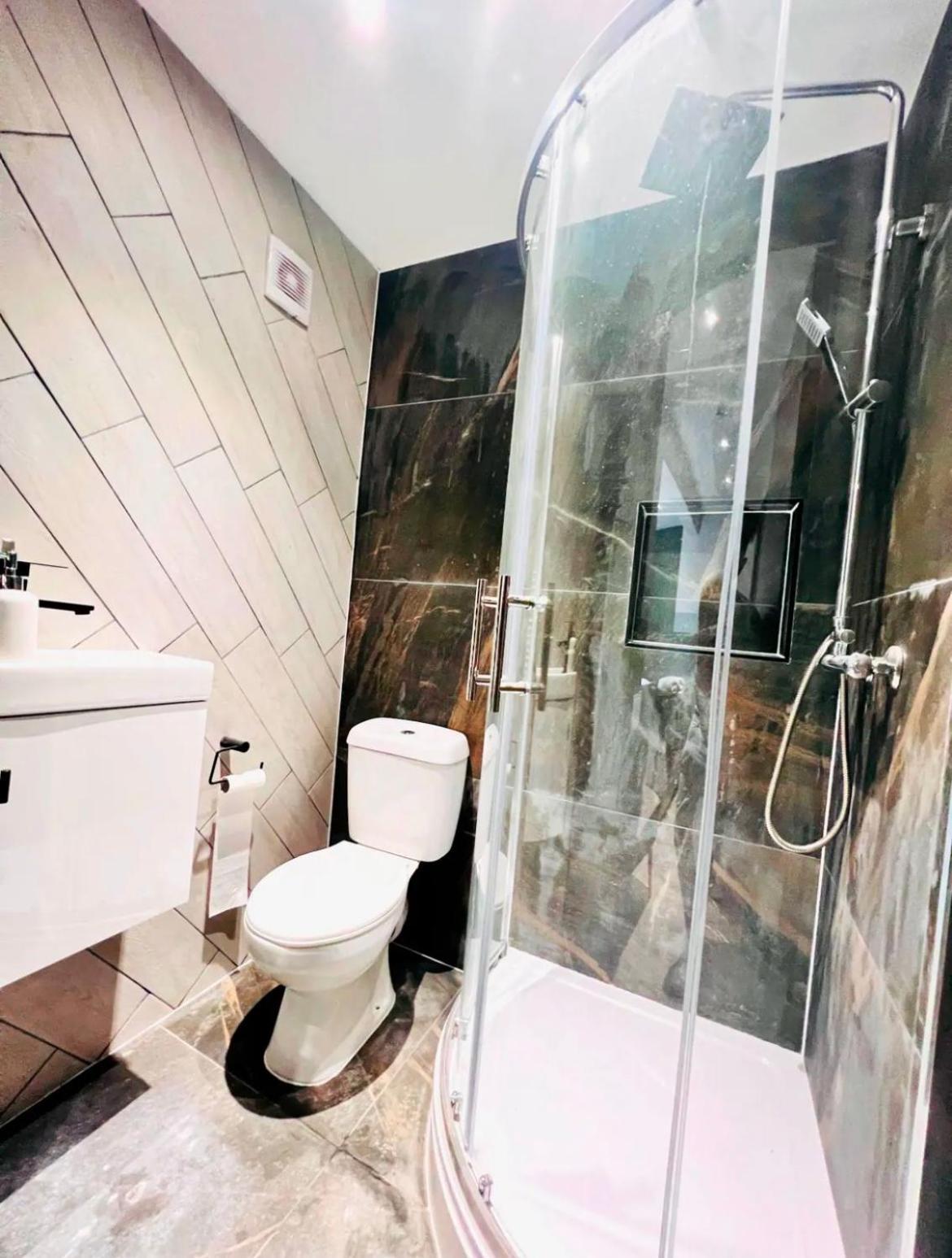 London 43 Ensuite Room Look Like Hotel Top Locations ภายนอก รูปภาพ